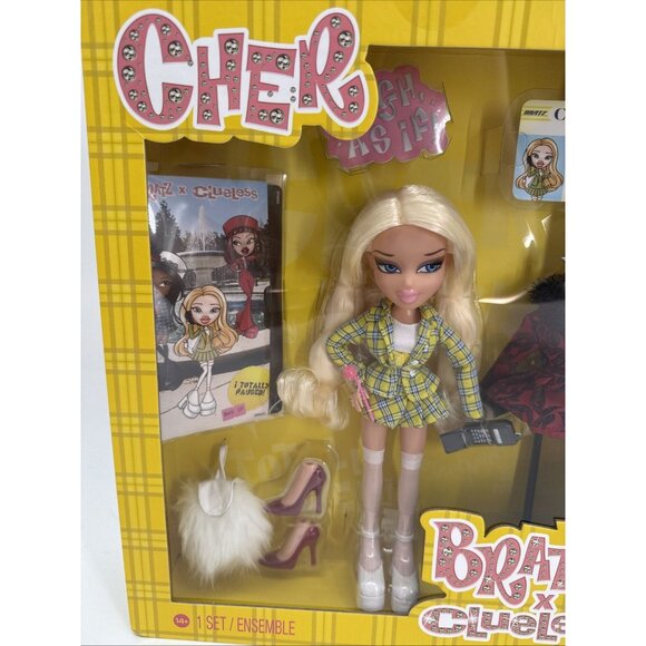 Bratz x Clueless 30th Anniversary CHER Collector Doll - Picture 3 of 10